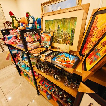 Hayyat Luxury Hotel Suites ラホール エクステリア 写真