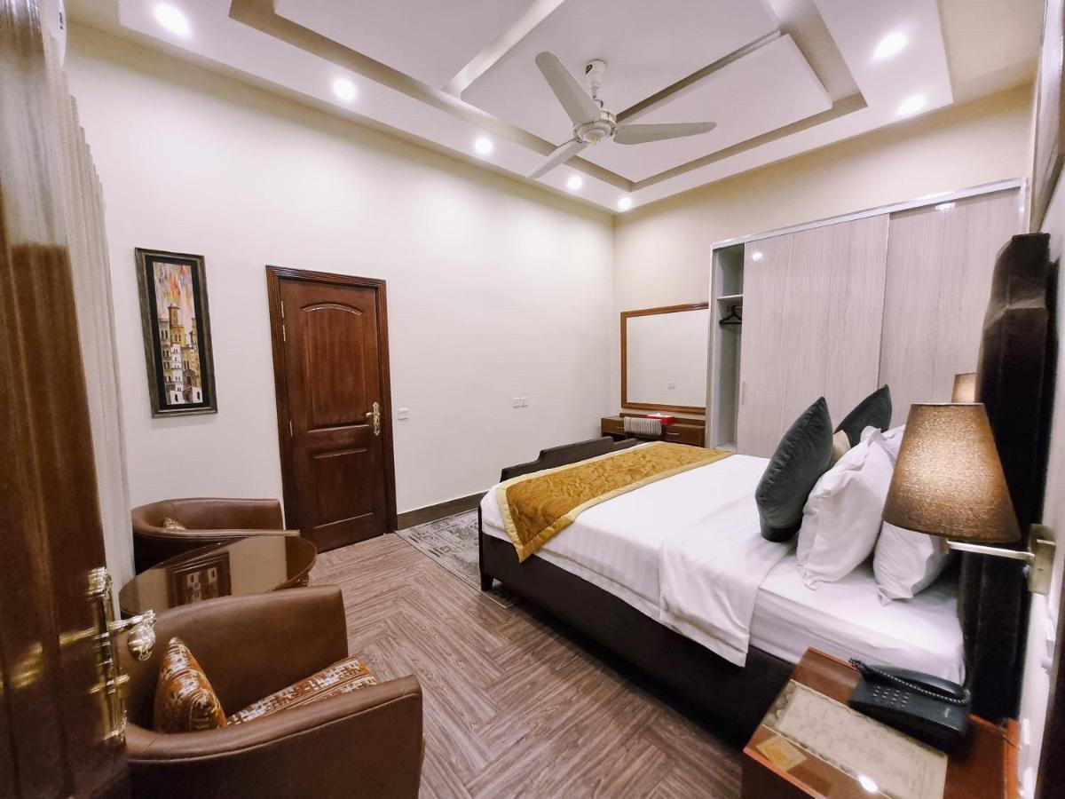Hayyat Luxury Hotel Suites ラホール エクステリア 写真