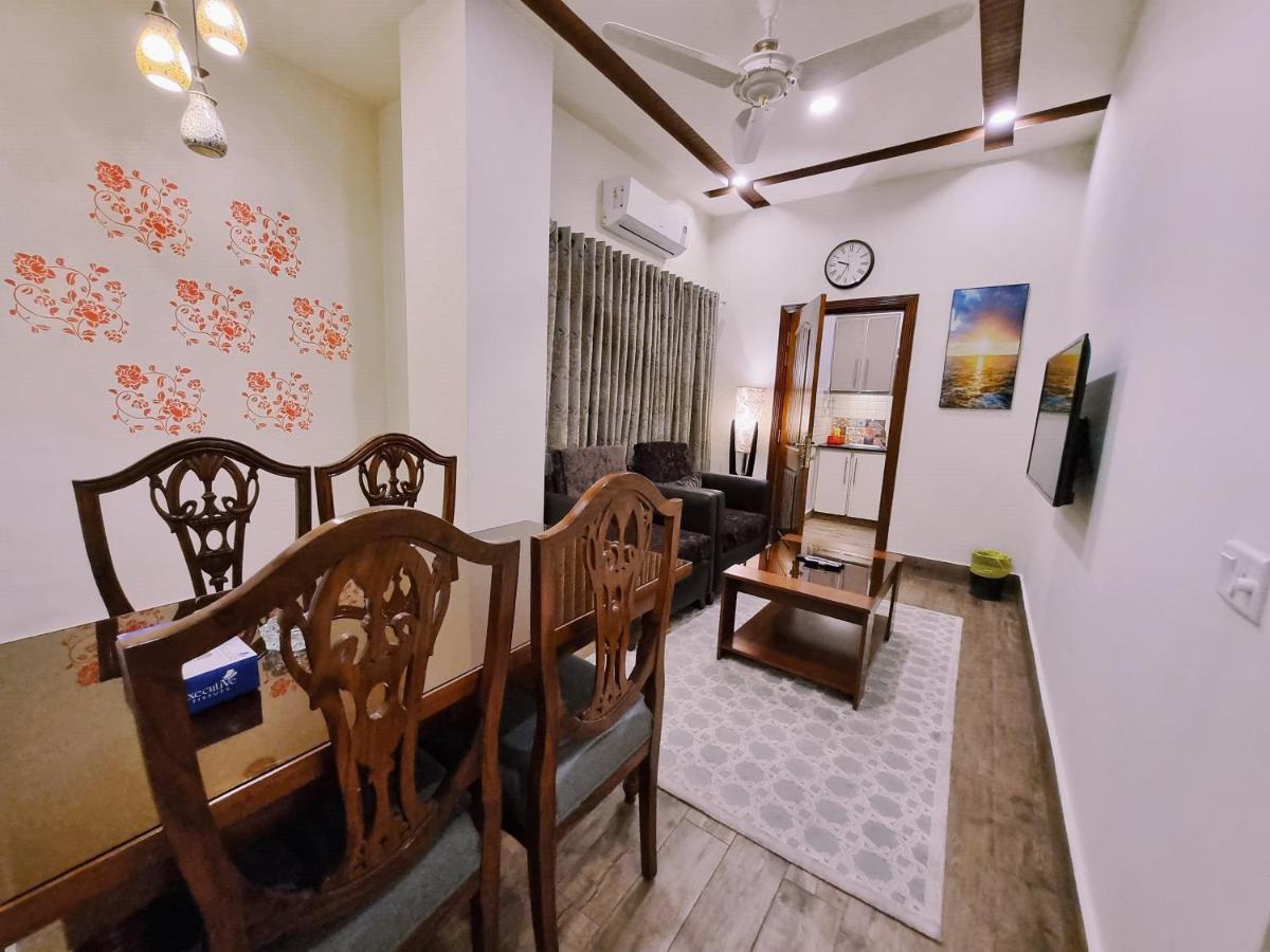Hayyat Luxury Hotel Suites ラホール エクステリア 写真