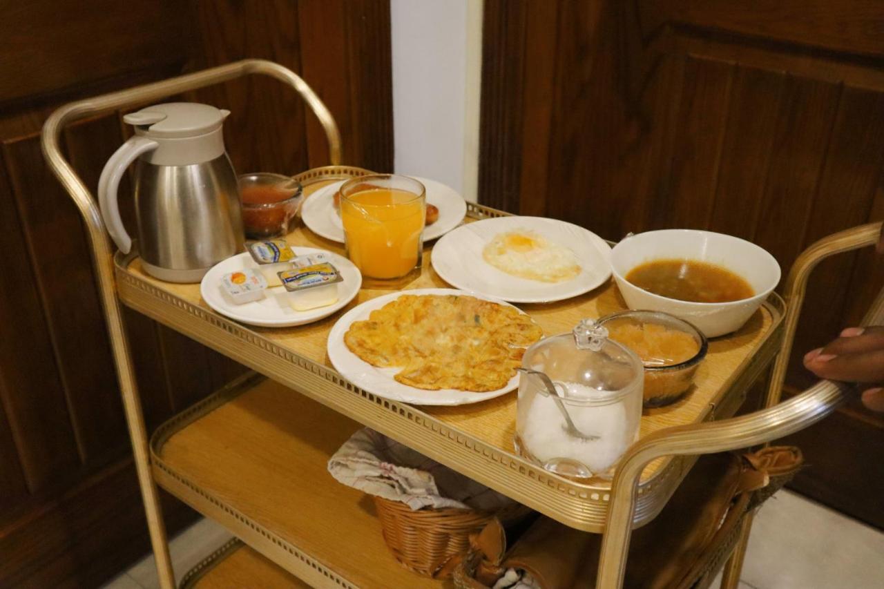 Hayyat Luxury Hotel Suites ラホール エクステリア 写真